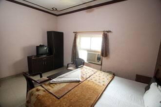 Hotel Aero Capital, New Delhi 2
